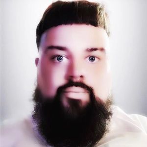 Meet your Posher, Elijah